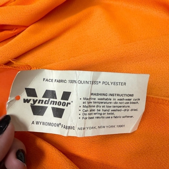 70s Bright Orange Quintess Polyester Dagger Collar Dress with Belt, Deadstock - Picture 8 of 11